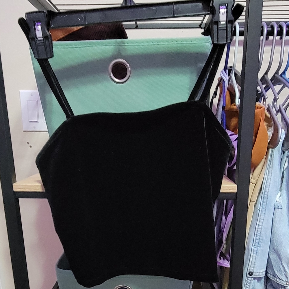FOREVER 21 Black Velvet Crop Top